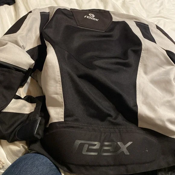 REAX motorcycle Jacket - Picture 7 of 8